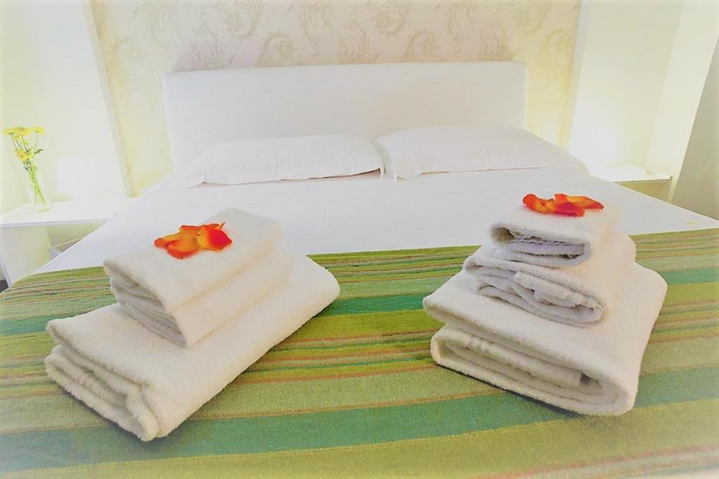 Lovely Apartment Ground Floor Colosseo Wi-Fi Ac روما المظهر الخارجي الصورة